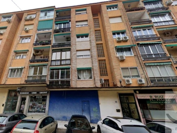 Imagen 1 de PISO EXTERIOR CON BALCÓN