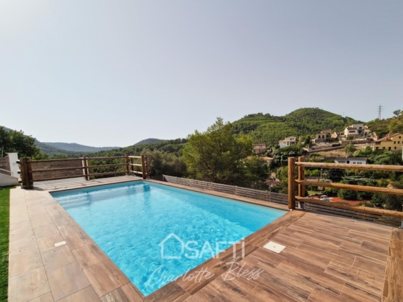 Imagen 1 de Exclusiva villa con licencia turística en las Colinas de Sitges