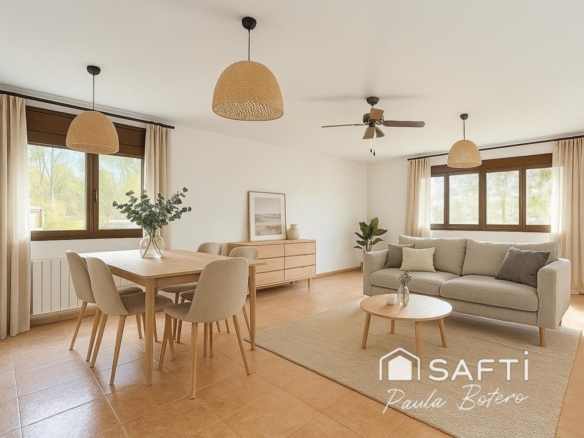 Imagen 1 de Encantadora casa unifamiliar cerca de Sitges – entorno natural y amplitud