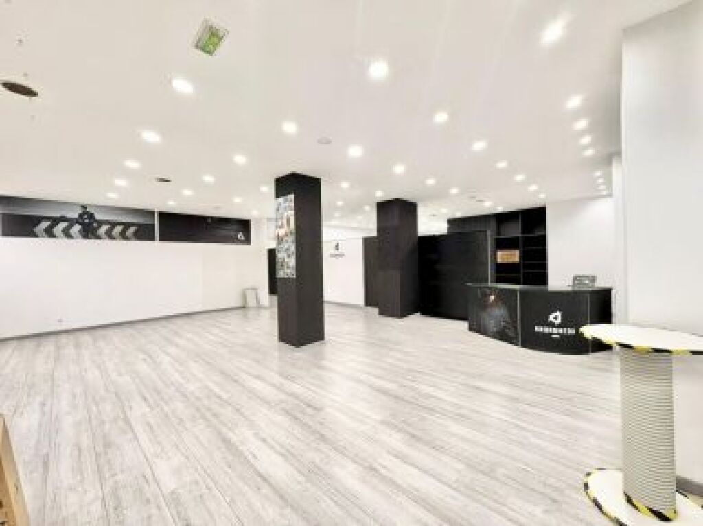 Imagen 4 de Local comercial en Alquiler en Vitoria Álava