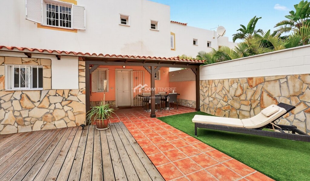 Imagen 1 de Casa de pueblo en Venta en Adeje Santa Cruz de Tenerife