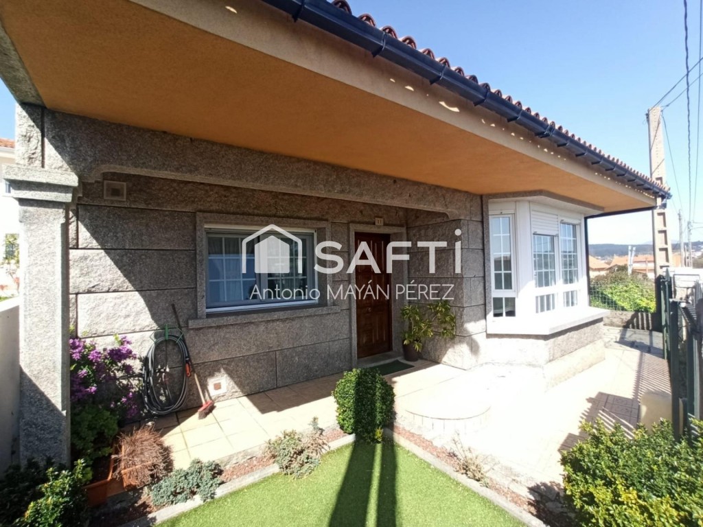 Imagen 1 de CASA-CHALET EN VENTA EN AGUIÑO - RIBEIRA