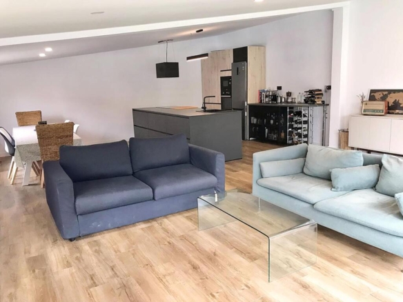 Imagen 1 de AMPLIO CHALET INDEPENDIENTE REFORMADO EN MIRADOR DEL ROMERO