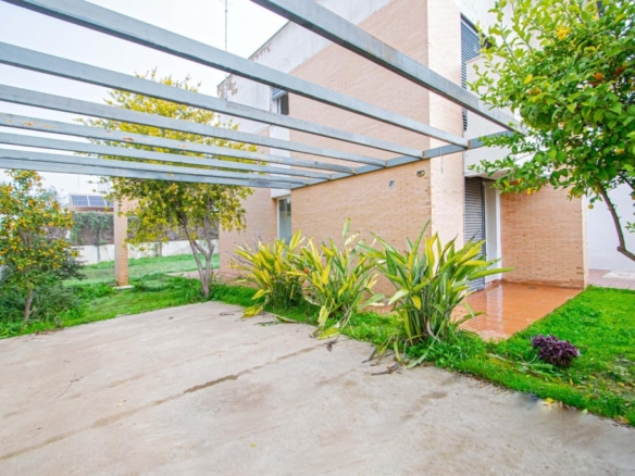 Imagen 2 de Gran vivienda pareda en Espartinas