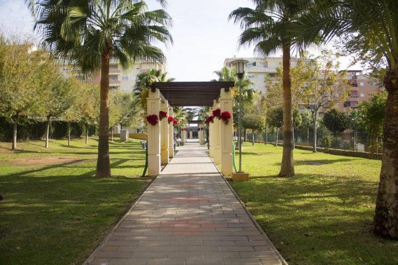 Imagen 1 de MAGNIFICO PISO DENTRO DE UNA DE LAS MEJORES URBANIZACIONES DE MÁLAGA