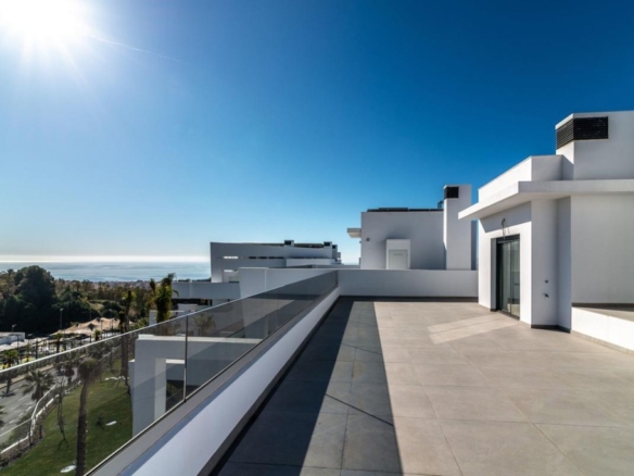 Imagen 4 de SE VENDEN ESPECTACULARES PISOS DE 3 Y 4 HABITACIONES EN ESTEPONA