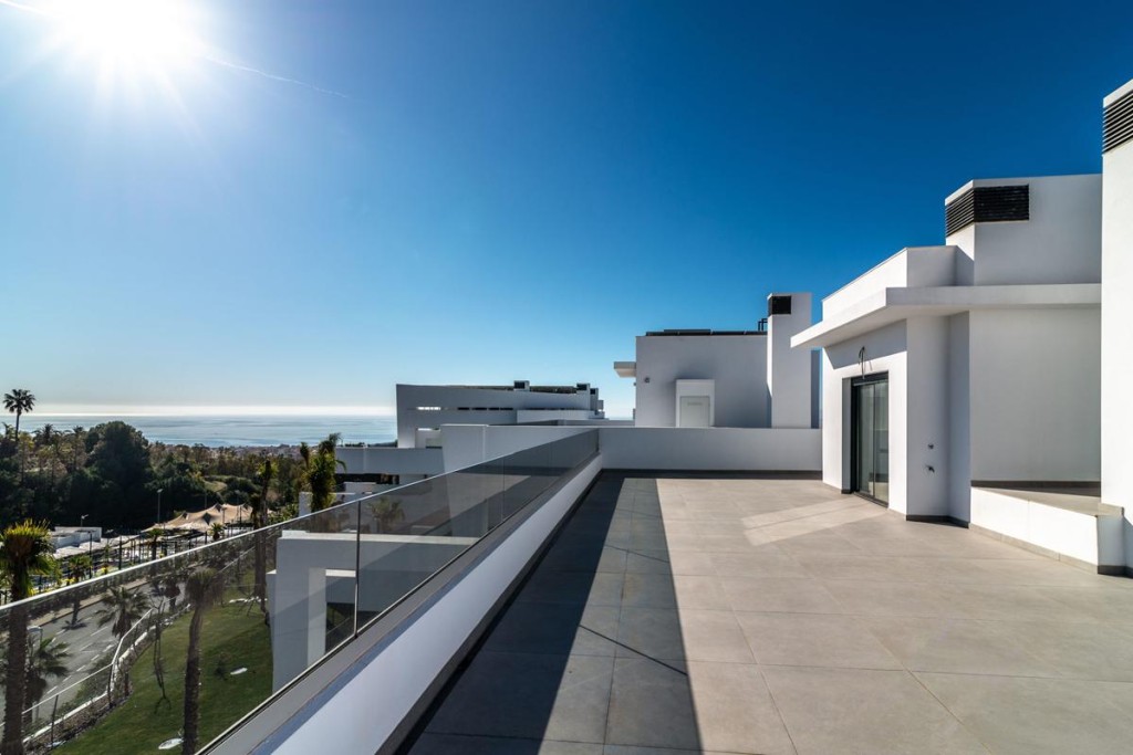 Imagen 4 de SE VENDEN ESPECTACULARES PISOS DE 3 Y 4 HABITACIONES EN ESTEPONA