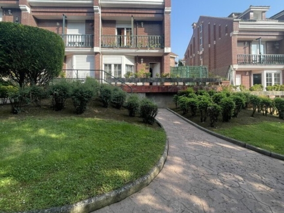 Imagen 1 de Casa-Chalet en Venta en Solares Cantabria