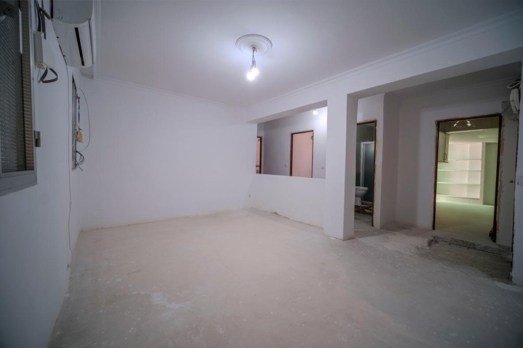 Imagen 3 de Gran oportunidad piso en Barriada Virgen de Fátima con gran patio!!!