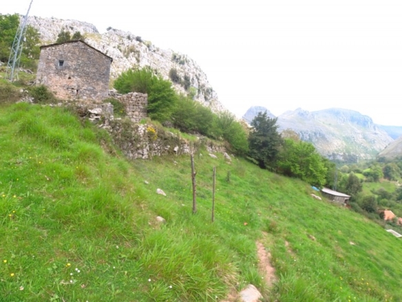 Imagen 2 de Casa-Chalet en Venta en Mortesante Cantabria