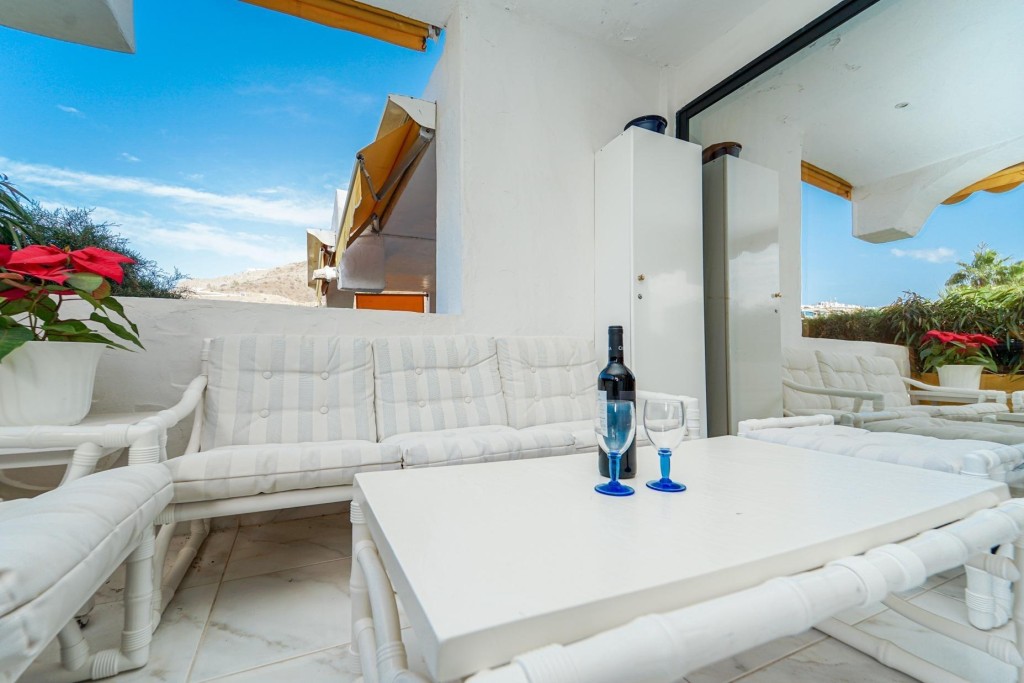 Imagen 4 de Viva cerca del mar y de la playa de Anfi – bungalow en el complejo Aquamarina