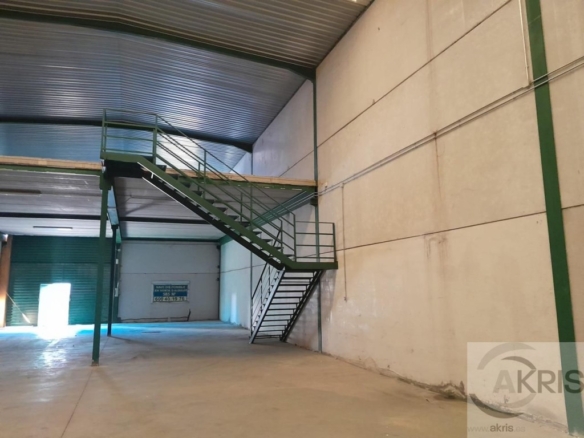 Imagen 1 de ALQUILER NAVE INDUSTRIAL P.I. ANTONIO DEL RINCON