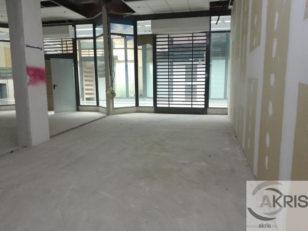 Imagen 1 de VENTA LOCAL COMERCIAL EN CENTRO COMERCIAL CUBAS PLAZA