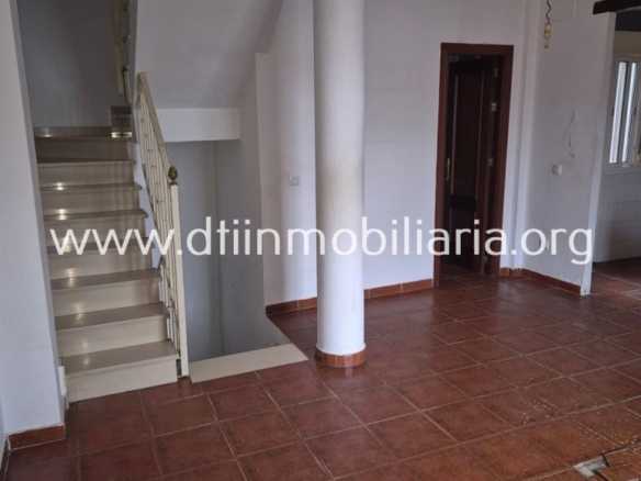 Imagen 1 de SE VENDE CASA DUPLEX EN ALMONTE