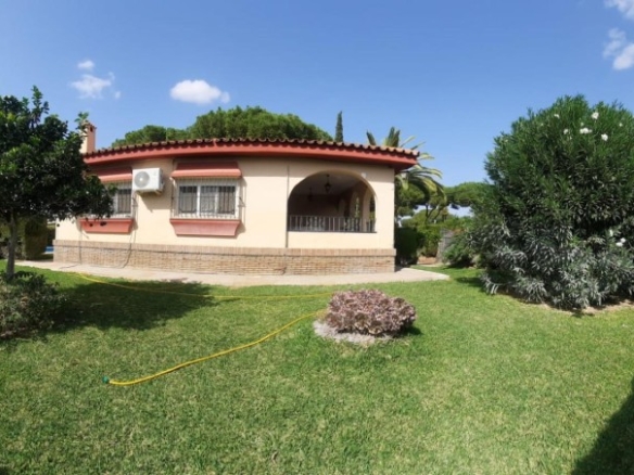 Imagen 1 de Espectacular chalet independiente en Urbanización Pino Grande!!!