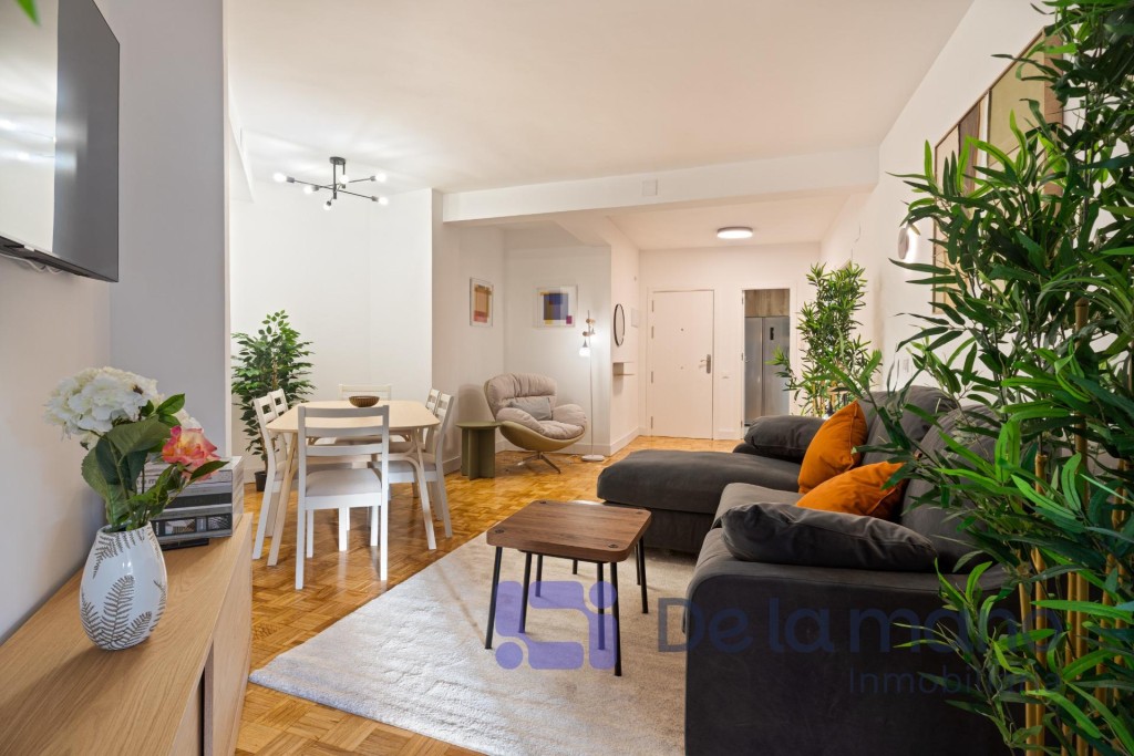 Imagen 3 de ÁTICO CON TERRAZA RECIÉN REFORMADO Y EQUIPADO A ESTRENAR