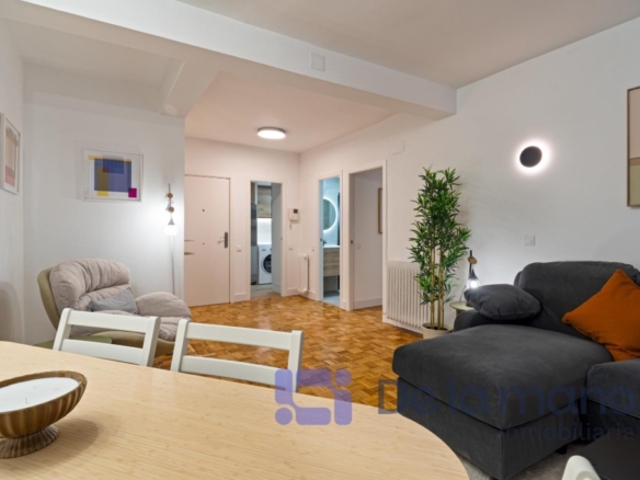 Imagen 4 de ÁTICO CON TERRAZA RECIÉN REFORMADO Y EQUIPADO A ESTRENAR