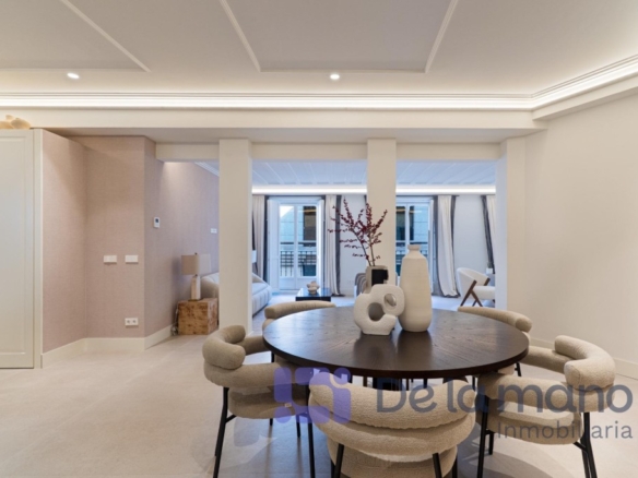 Imagen 4 de ESPECTACULAR VIVIENDA A ESTRENAR EN LA ZONA MÁS DISTINGUIDA DEL CENTRO DE MADRID.