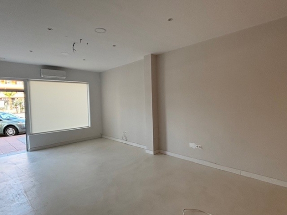 Imagen 1 de ESTUPENDO LOCAL A ESTRENAR CON MUCHAS POSIBILIDADES