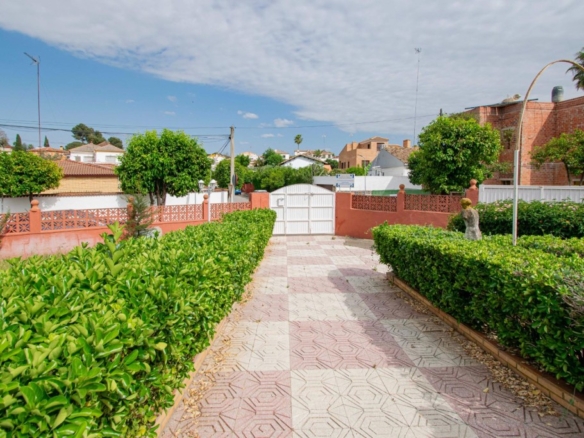 Imagen 2 de Espectacular chalet independiente en Alcalá de Guadaíra