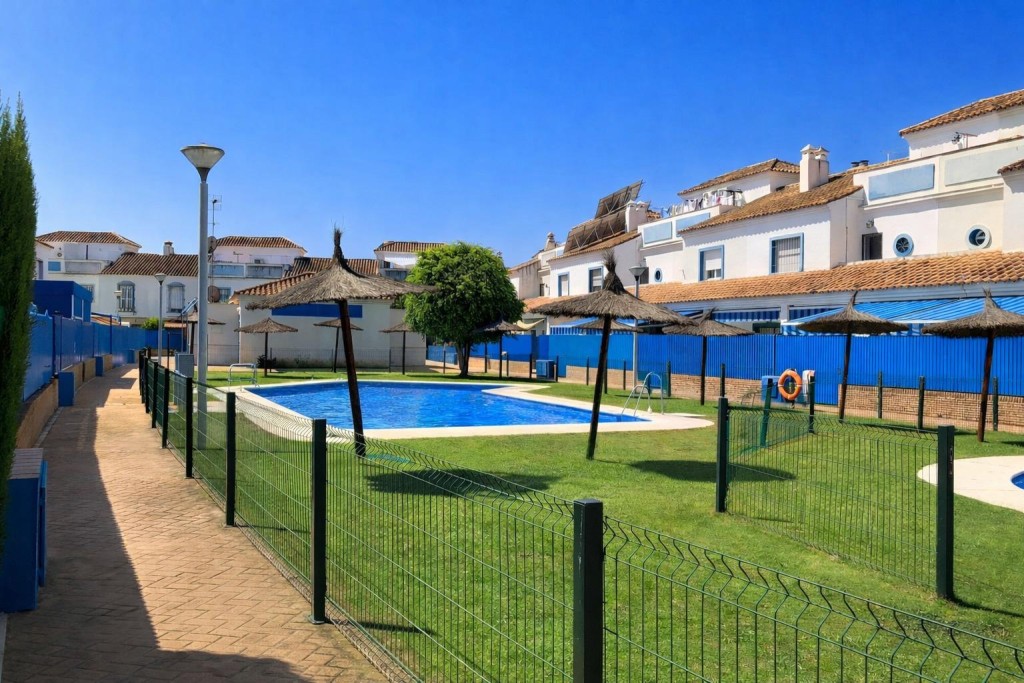 en Urbanización Los Juncos!!!