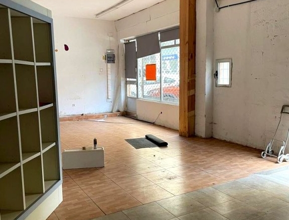 Imagen 1 de Local en venta en Maliaño de 80 m2