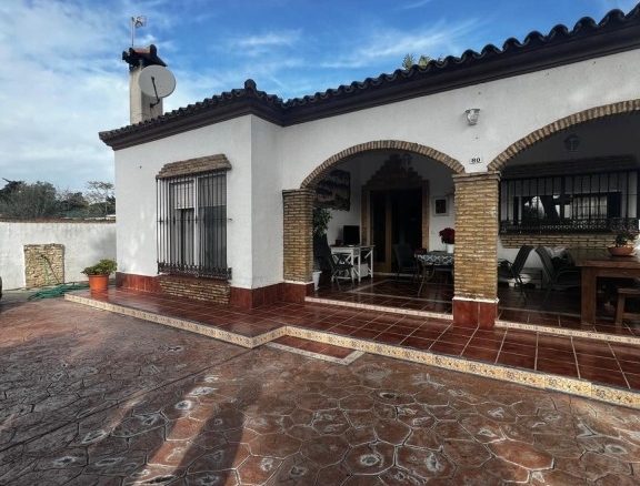 Imagen 1 de CHALET ESPECTACULAR EN CHICLANA