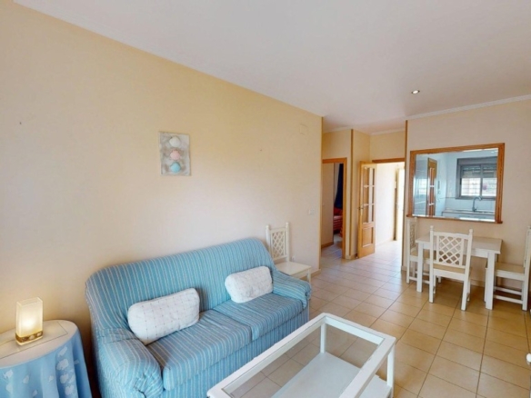 Imagen 2 de Bonito piso en Residencial Los Lalos