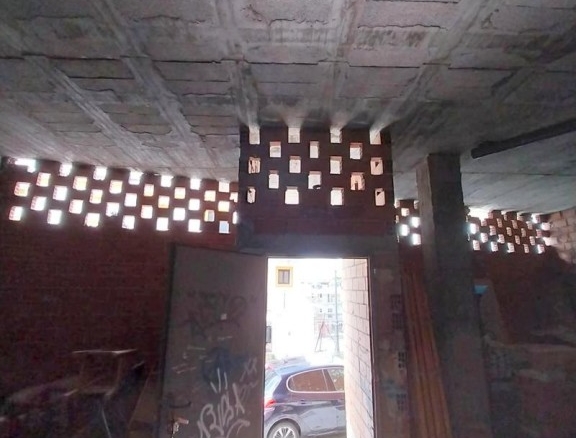 Imagen 2 de LOCAL EN VENTA EN ESTEPONA ZONA AVENIDA ANDALUCÍA