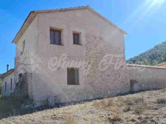 Imagen 2 de Casa de campo-Masía en Venta en Biar Alicante