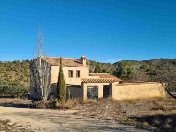 Imagen 1 de Casa de campo-Masía en Venta en Biar Alicante