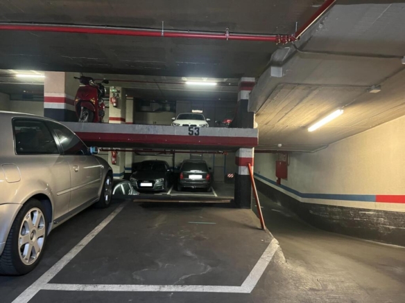 Imagen 3 de plazas de parking en el centro de Barcelona