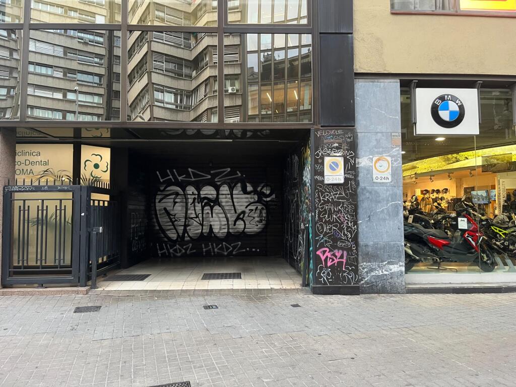 Imagen 1 de plazas de parking en el centro de Barcelona