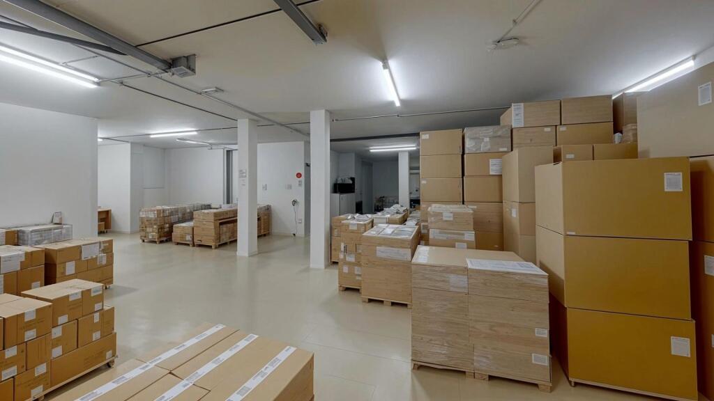 Imagen 4 de Local diáfano de 300m2