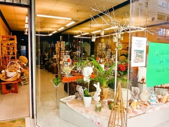 Imagen 4 de Local comercial en Alquiler en Torrevieja Alicante