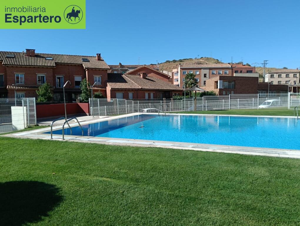 Imagen 3 de Espectacular Chalet en Navarrete - Oportunidad Única