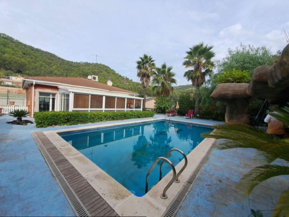 Imagen 3 de Impresionante casa en Cervelló.