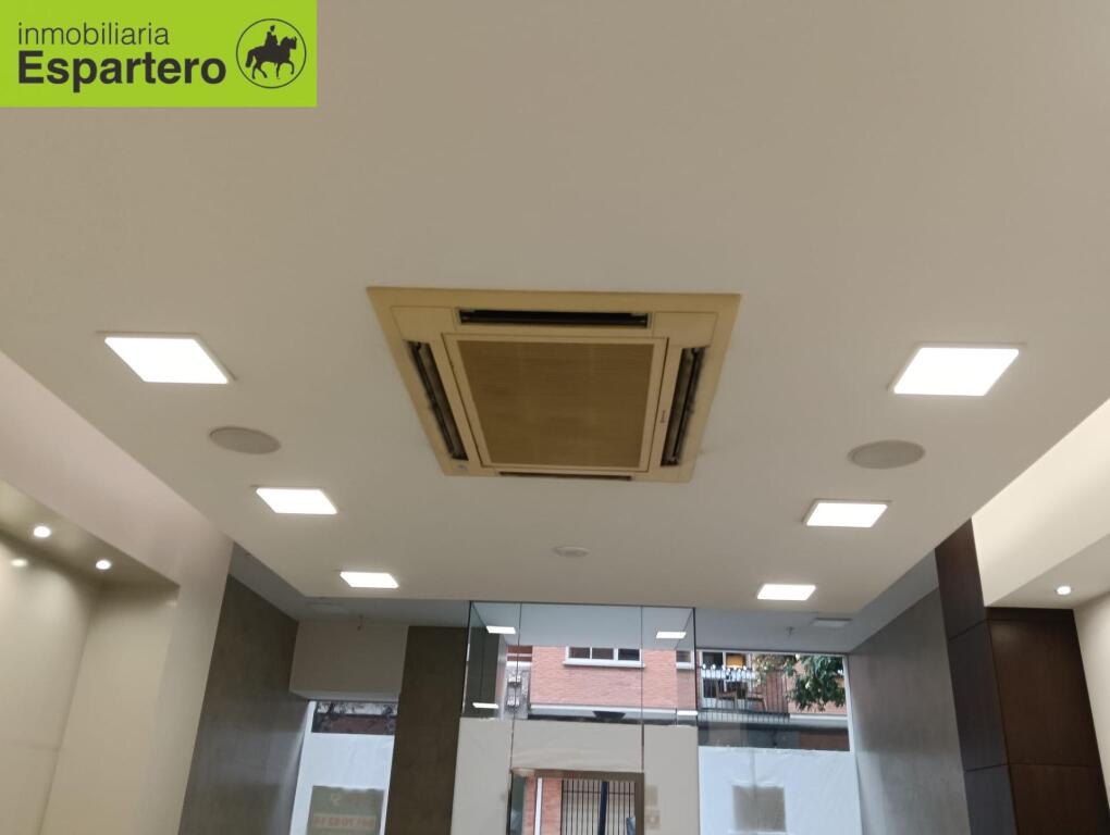 Imagen 4 de Amplio Local Comercial en el centro de Logroño