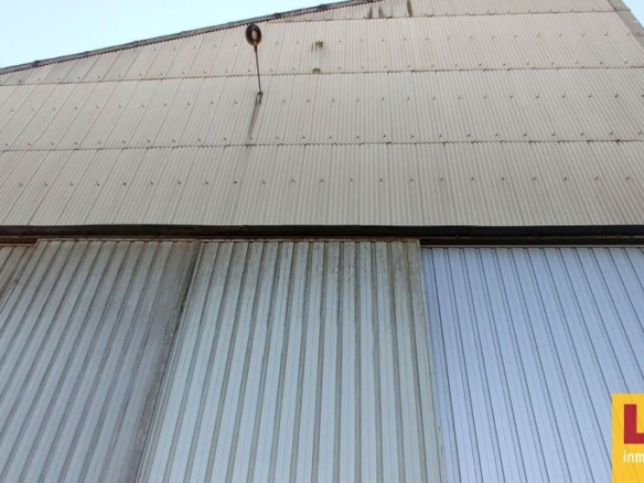 Imagen 1 de 2000 metros de nave en Polígono de Parayas