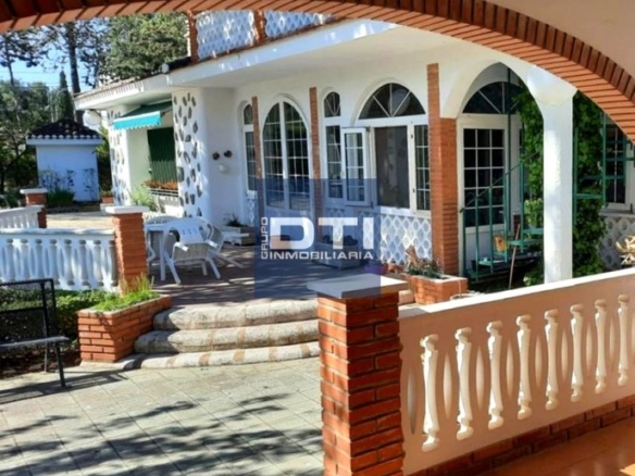 jardín y piscina a 5 minutos de Albacete