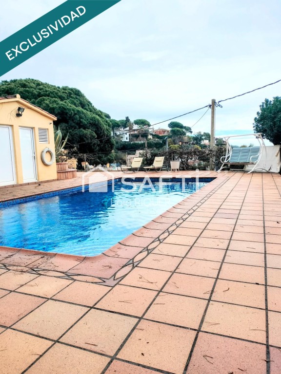 Imagen 1 de Espectacular casa con piscina en entorno natural