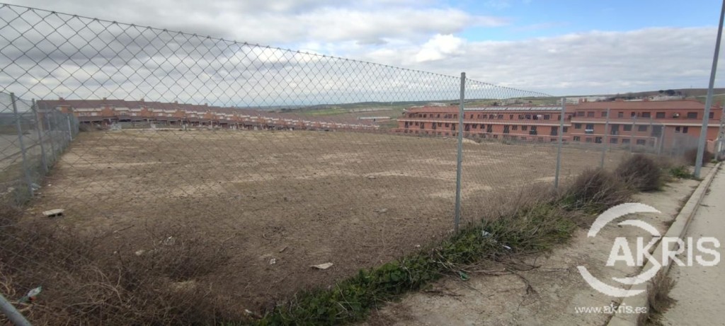 Imagen 1 de TERRENO DE 3.553 m² EN RECAS