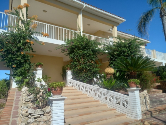 Imagen 1 de Casa-Chalet en Venta en Alginet Valencia