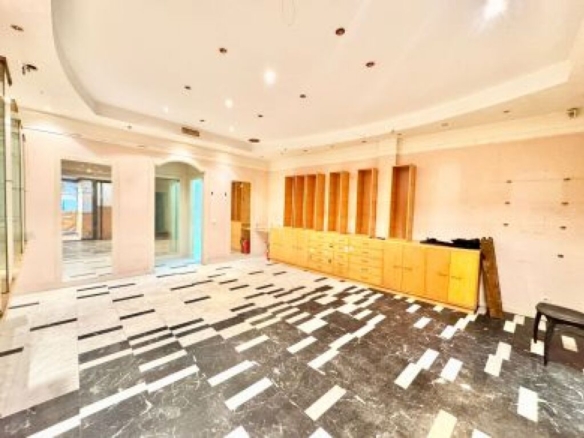 Imagen 4 de Local comercial en Venta en Vitoria Álava