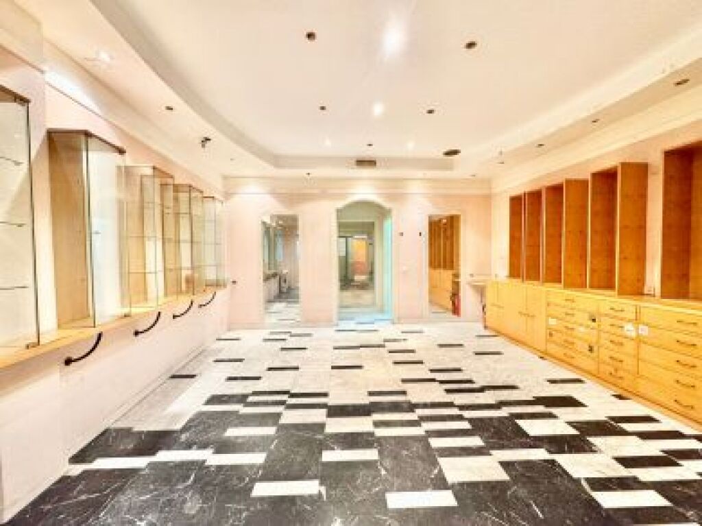 Imagen 3 de Local comercial en Venta en Vitoria Álava