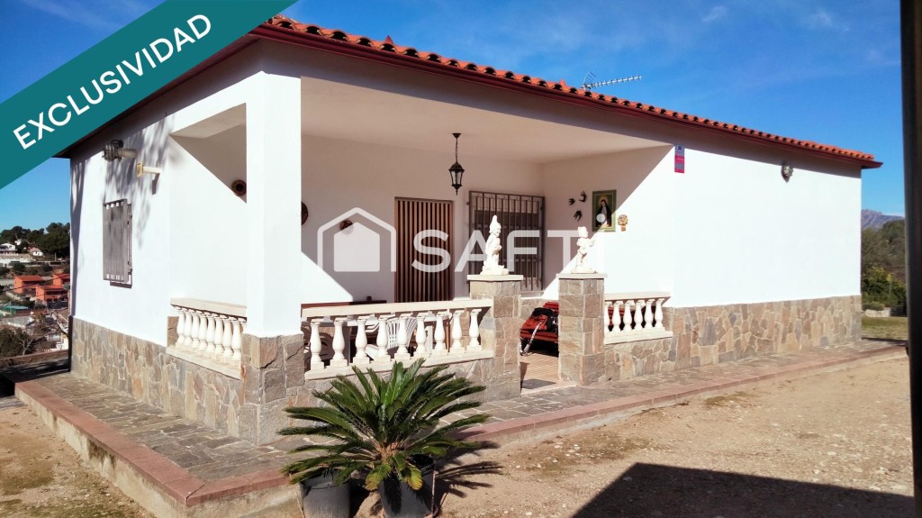 Imagen 1 de TU REFUGIO SOÑADO! CASA CON PISCINA Y JARDÍN EN PIERA
