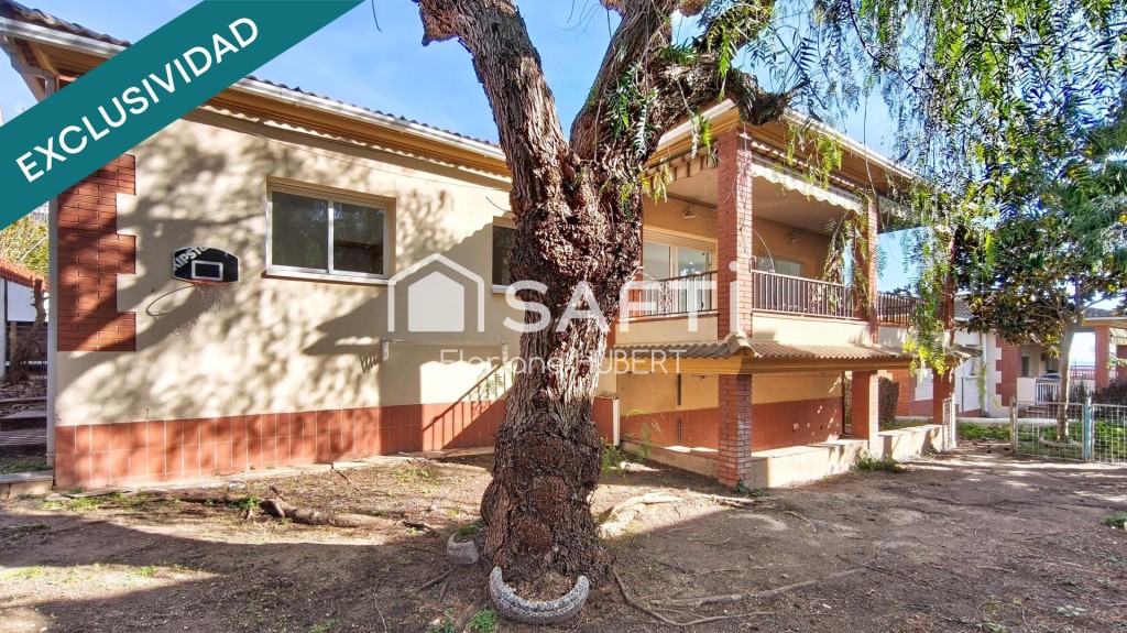 Imagen 1 de CASA UNIFAMILIAR 4 HAB 2 BAÑOS CON PISCINA COMUNITARIA