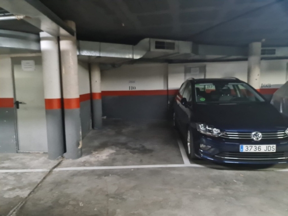 Imagen 3 de Parking coche en Venta en Castelldefels Barcelona CAN BOU