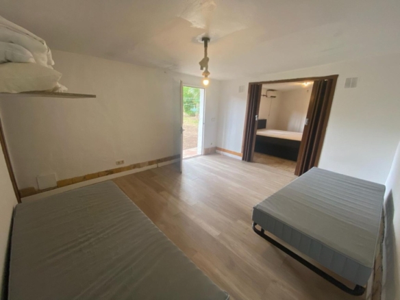 Imagen 1 de ALQUILER CHALET INDEPENDIENTE