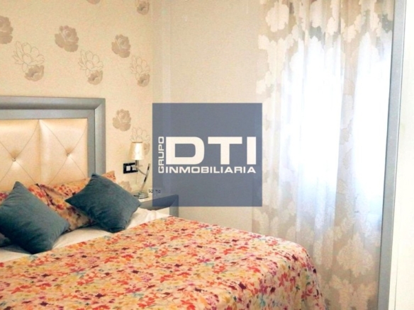 Imagen 2 de Piso 110 m² con terraza y garaje en Madrigueras. Albacete